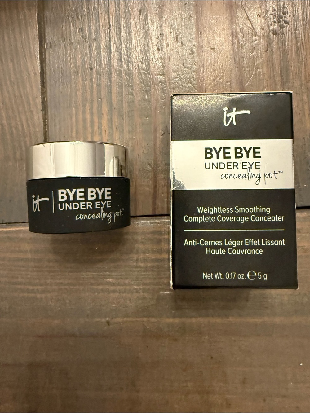 It Cosmetics - Bye Bye Under Eye Concealing Pot - Medium - 0.17 oz - New In Box